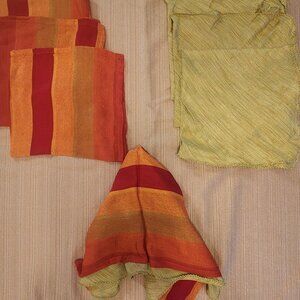 Festive Cloth Napkins – Set of 4 (2 Styles Available!)